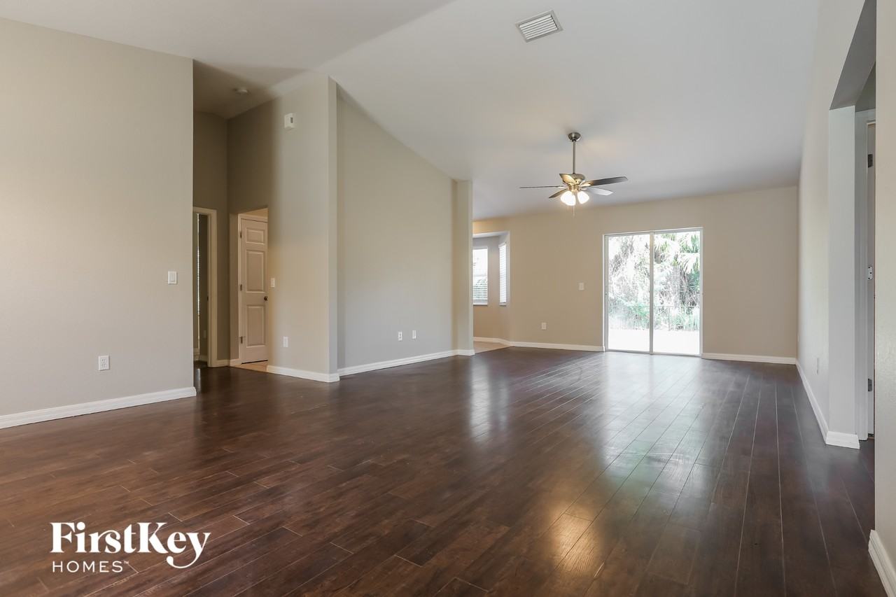 4502 Enid Ln - Photo 3 of 15