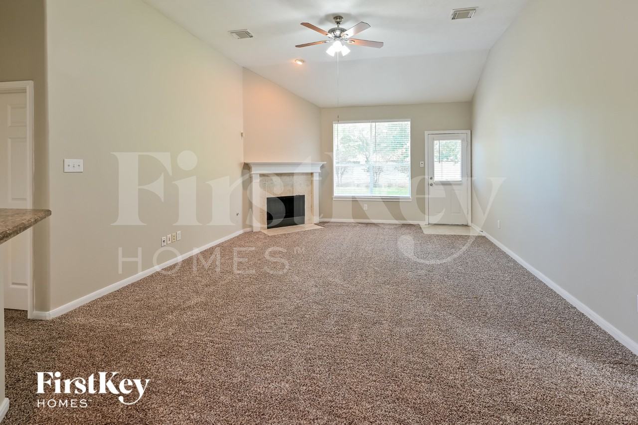 23722 River Place Dr - Photo 5 of 16