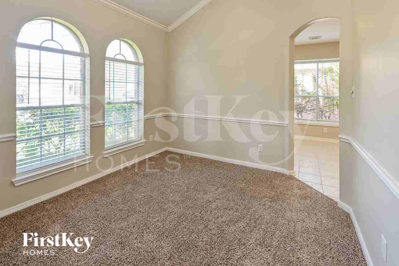 23722 River Place Dr - Photo 6 of 16