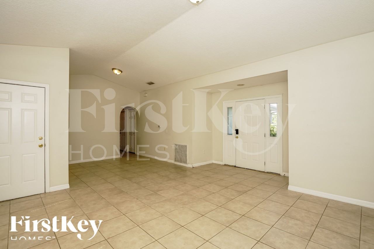 1905 Eden Dr - Photo 5 of 17