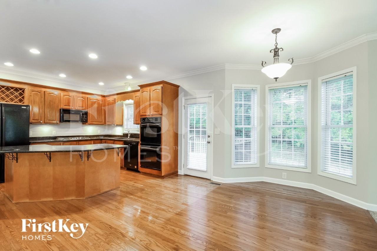 3205 Quail Run Dr - Photo 5 of 16