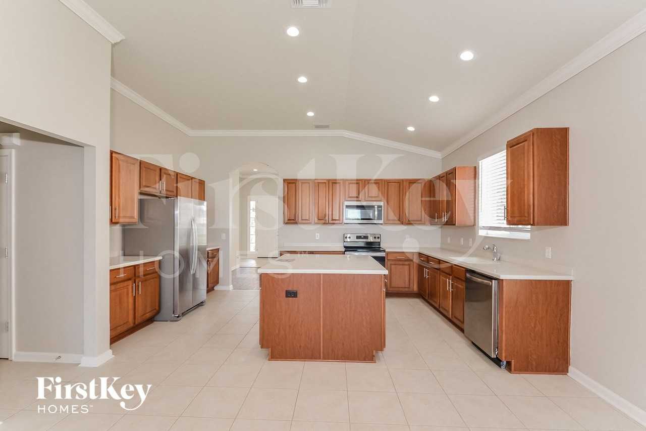 9924 59th St E - Photo 6 of 15