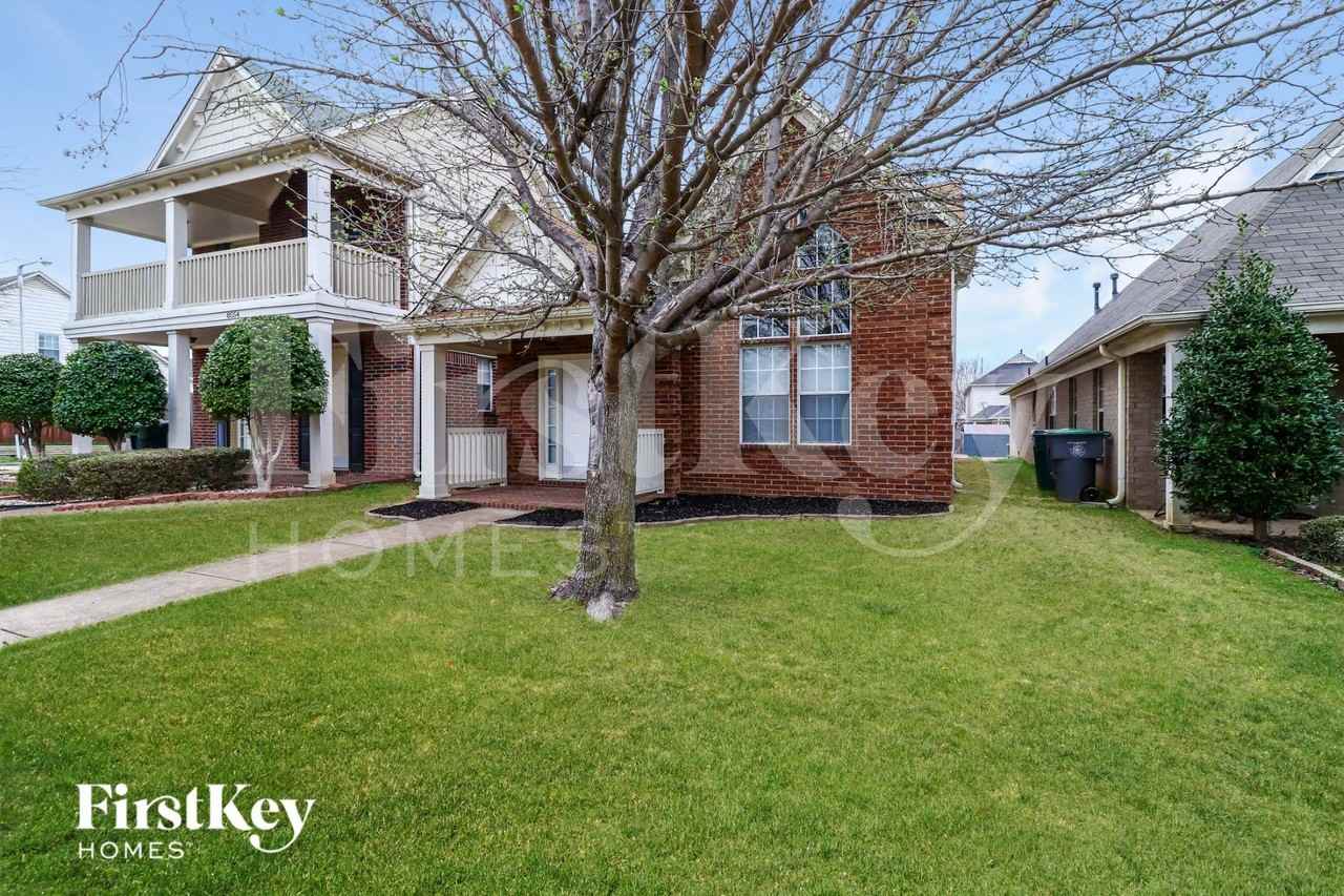 8558 Shady Elm Dr - Photo 3 of 16