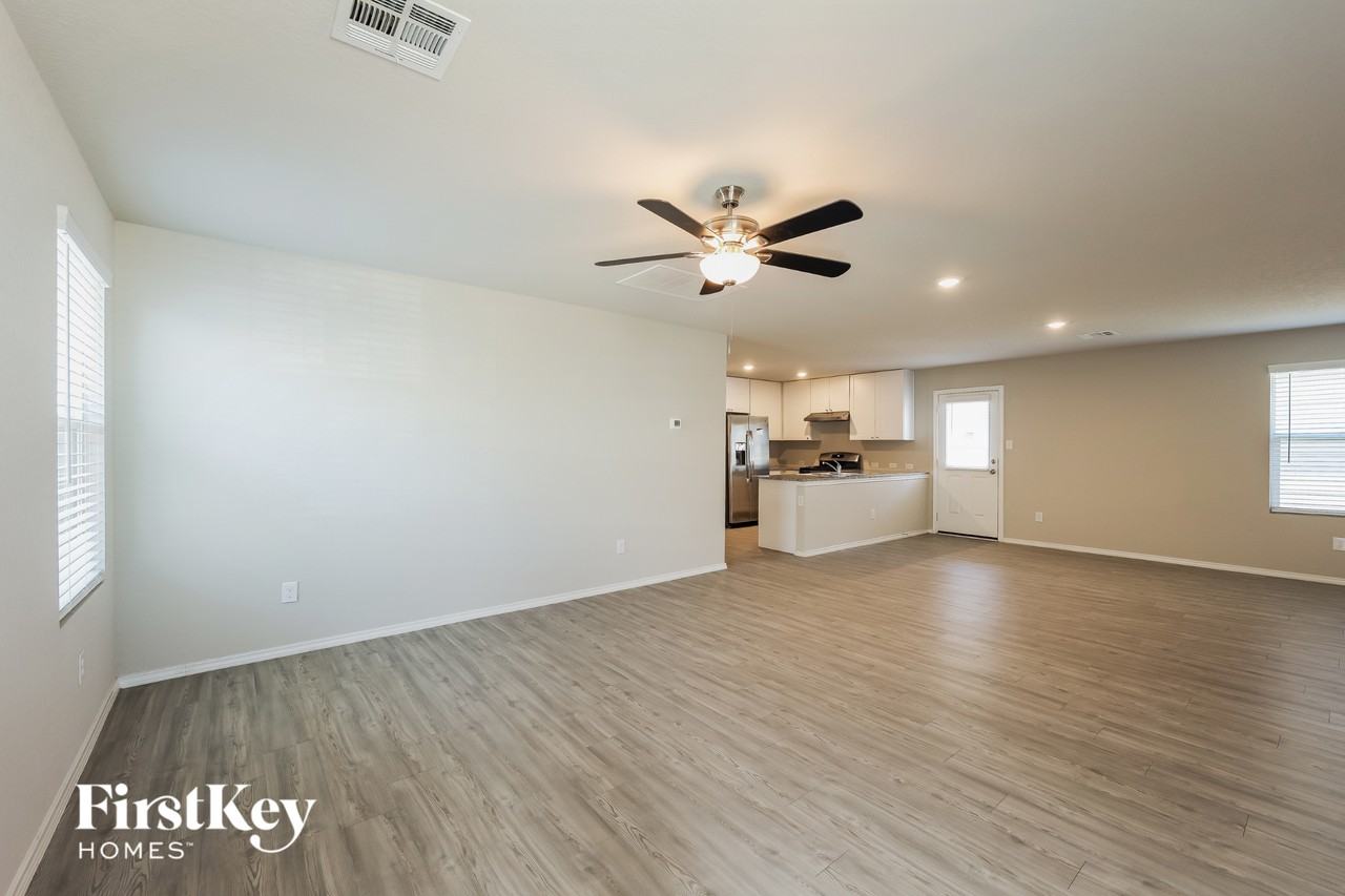 9228 Griffith Run - Photo 3 of 15