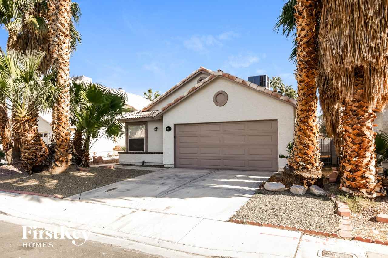 1846 Green River St - Photo 2 of 15