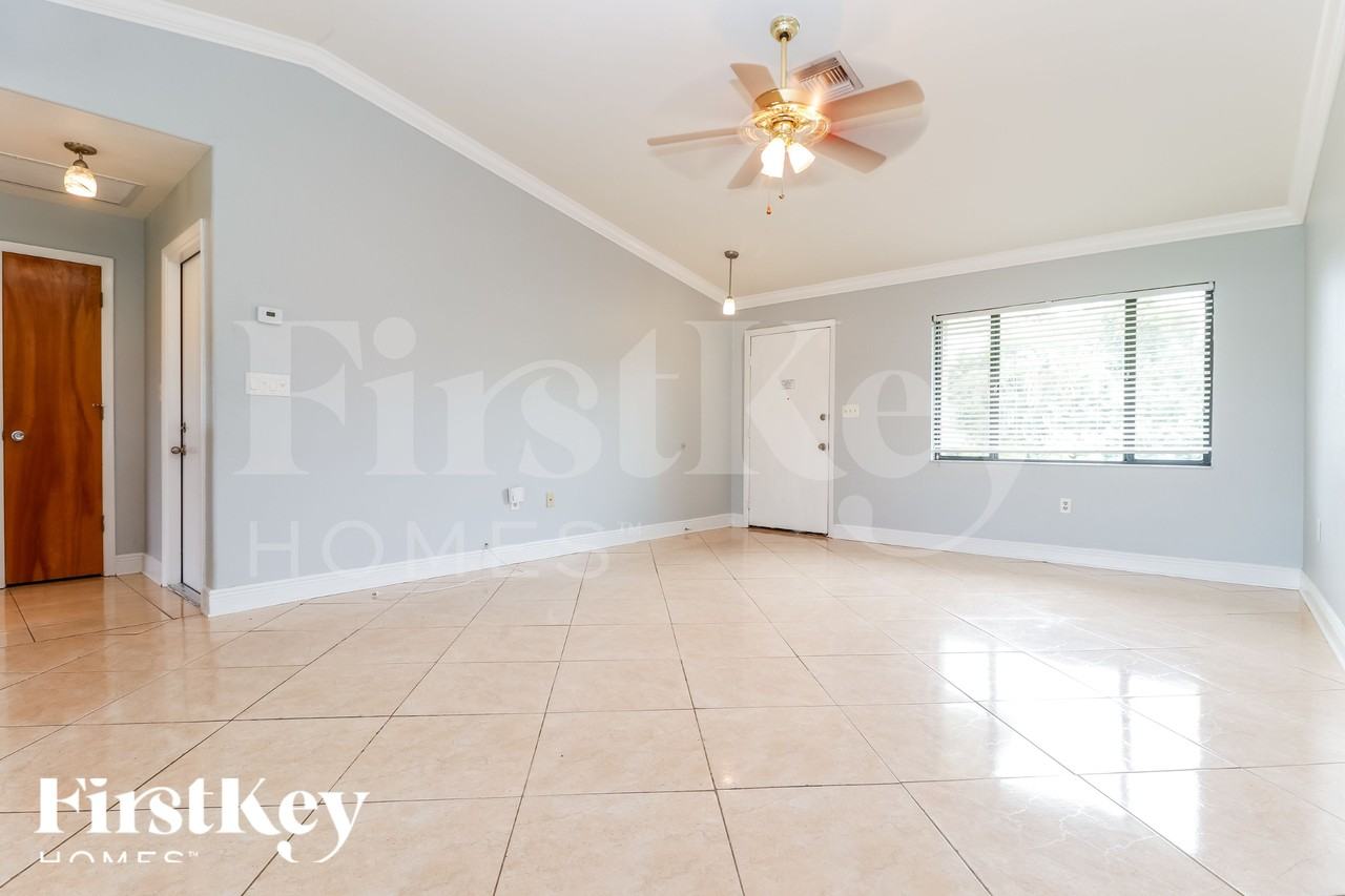 8401 Buena Vista Rd - Photo 2 of 18