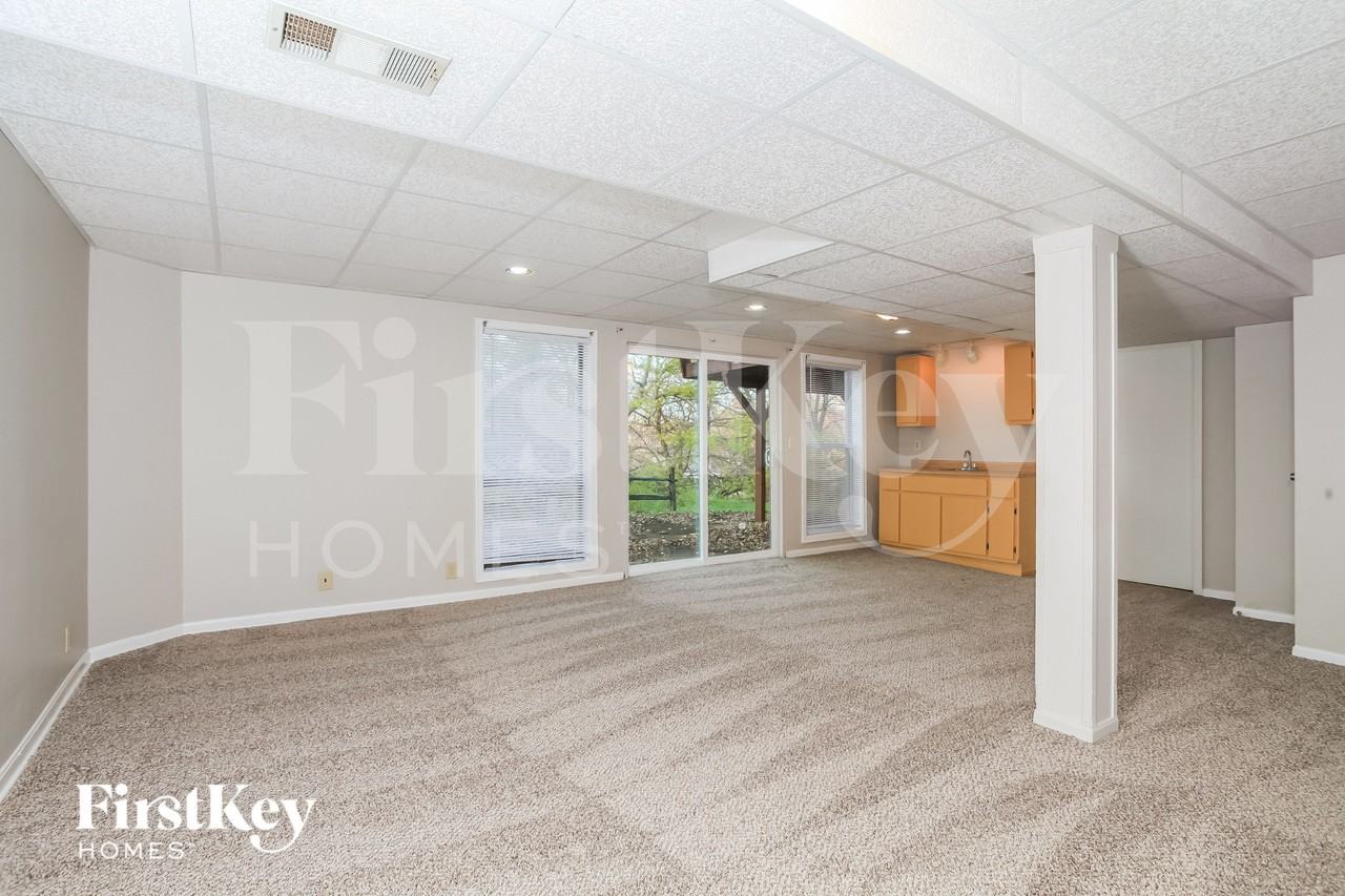 5731 David Pl - Photo 3 of 15