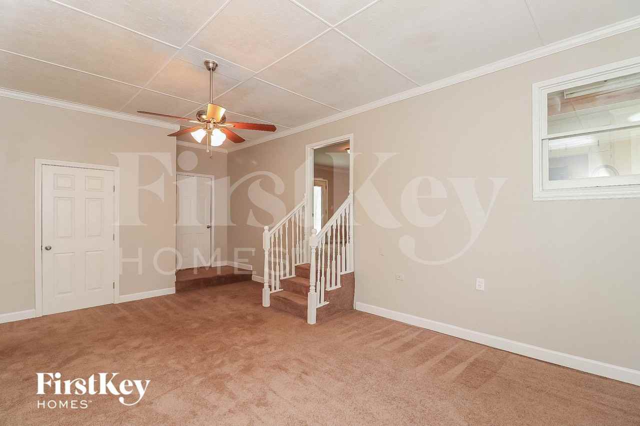 5531 Concord Cir - Photo 2 of 15