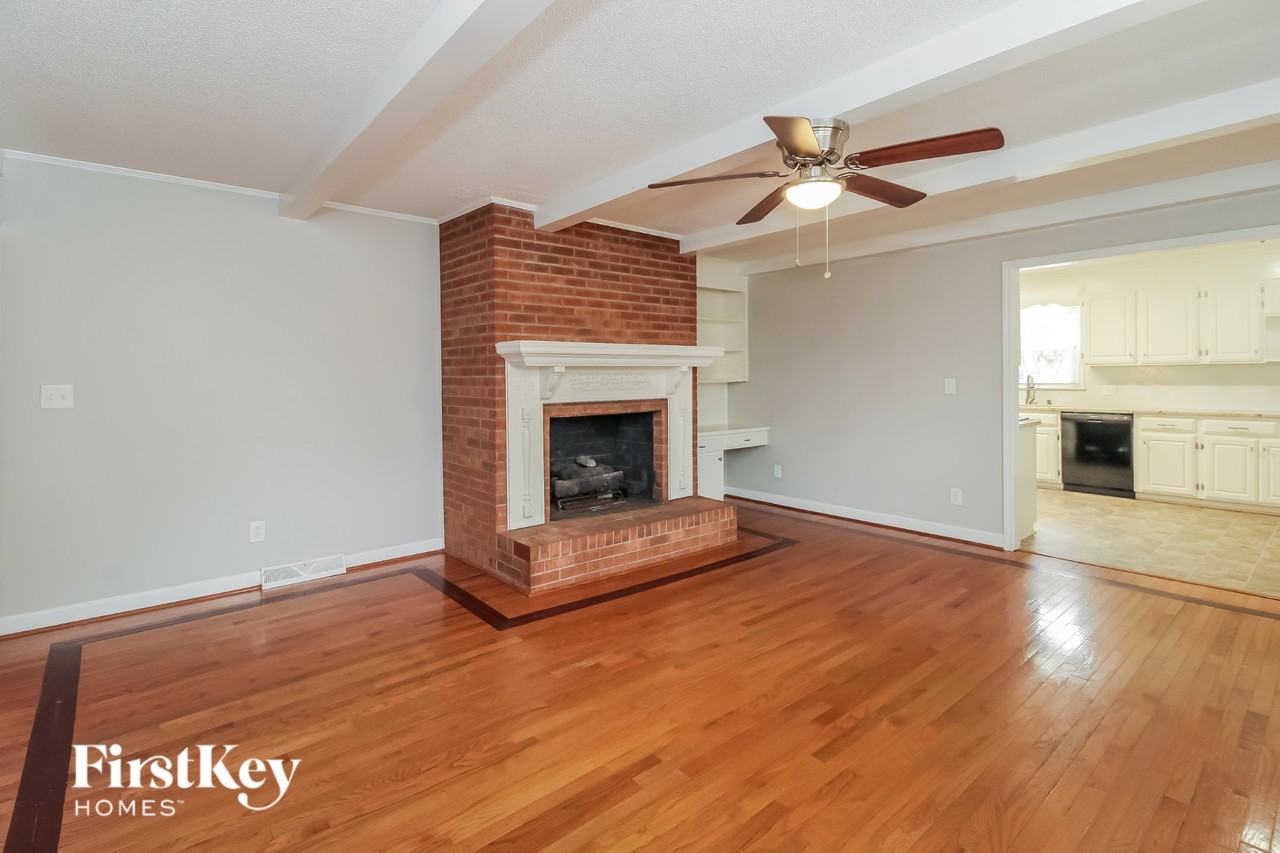 535 Drumheller Rd - Photo 4 of 15