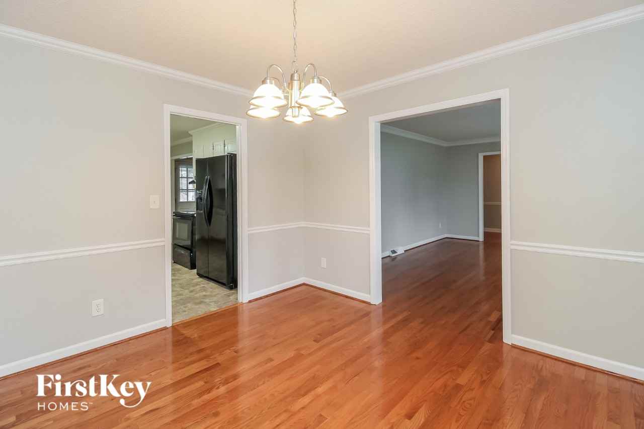 535 Drumheller Rd - Photo 5 of 15