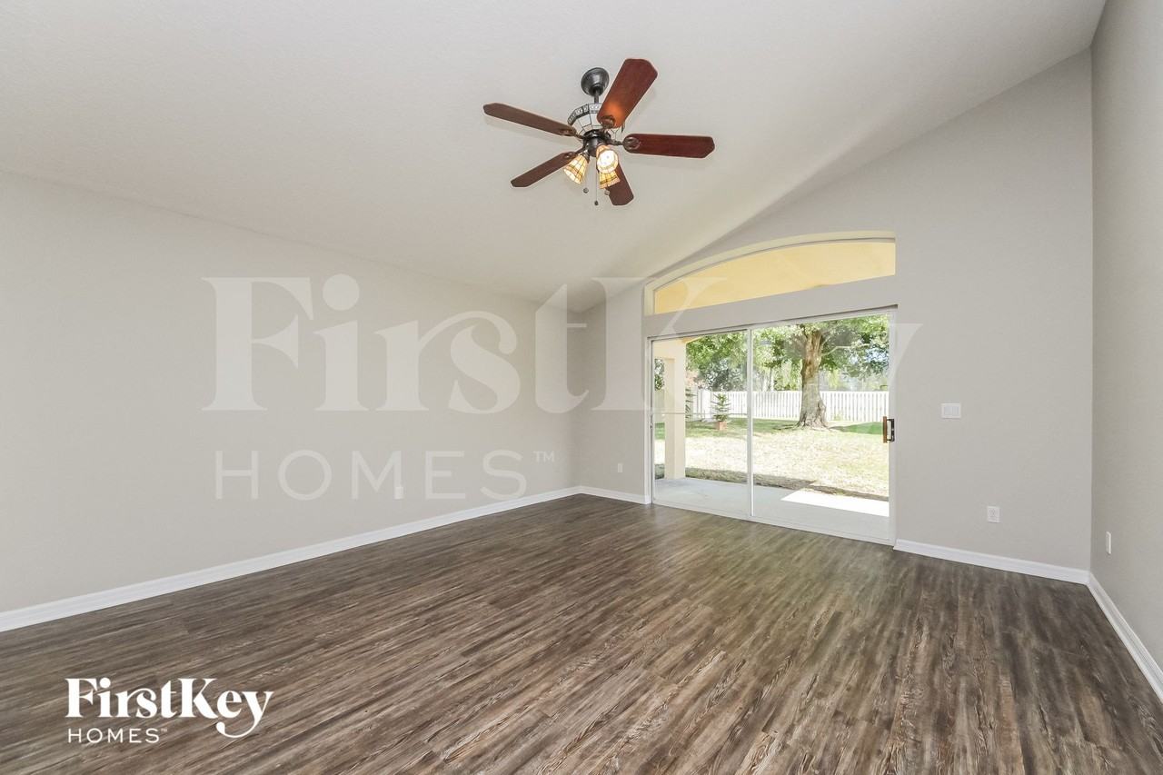 5219 Alavista Dr - Photo 2 of 15