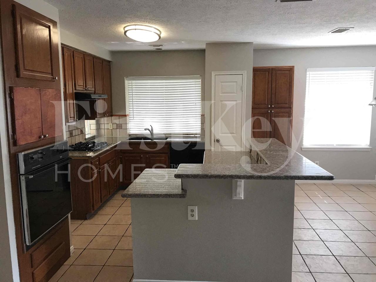 4907 Pine Prairie Ln - Photo 6 of 24