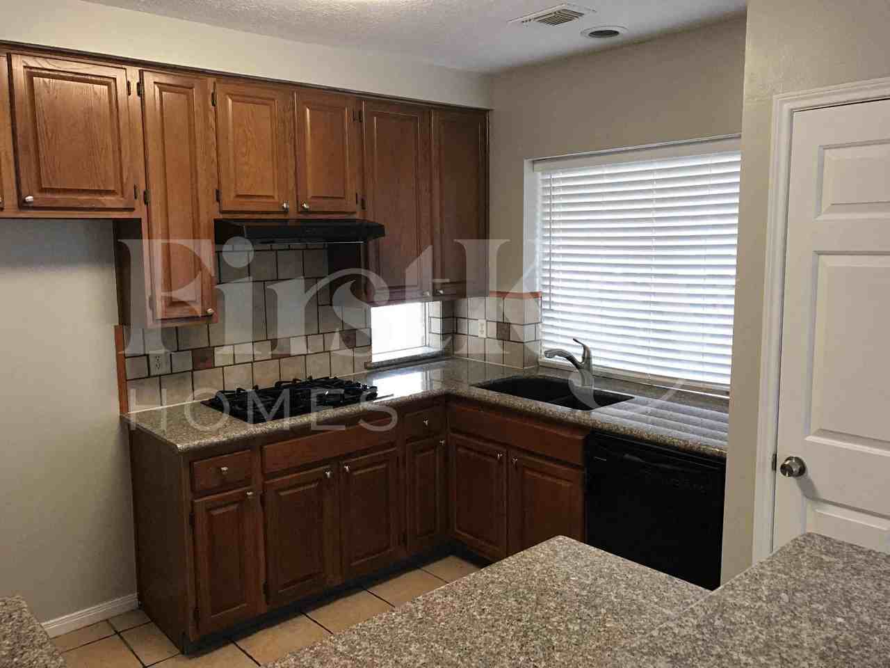 4907 Pine Prairie Ln - Photo 7 of 24