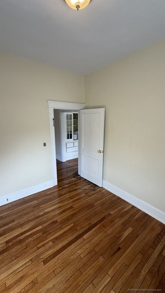 223 Essex St #46 - Photo 6 of 16