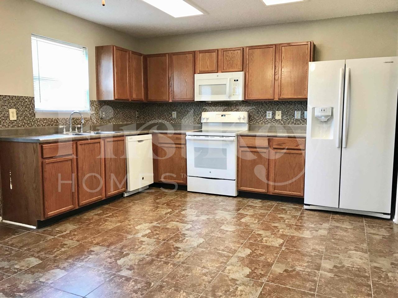 3256 Abaca Ct - Photo 4 of 17