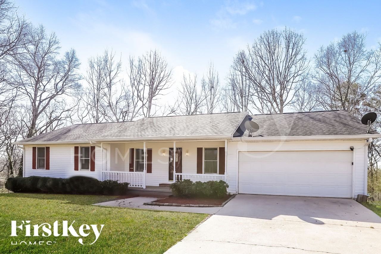 2770 Quillians Dr - Photo 3 of 16