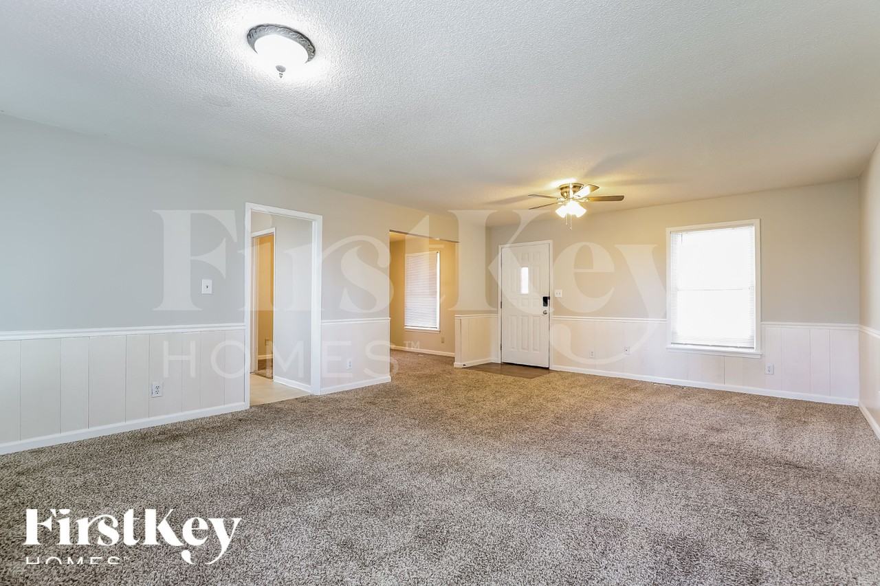 2770 Quillians Dr - Photo 4 of 16