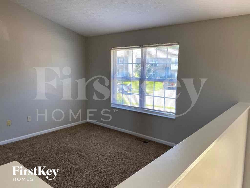 2572 Ivan Ct - Photo 2 of 11