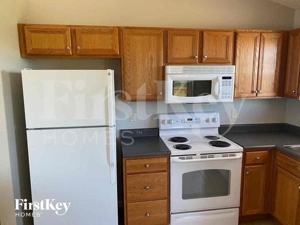 2572 Ivan Ct - Photo 4 of 11