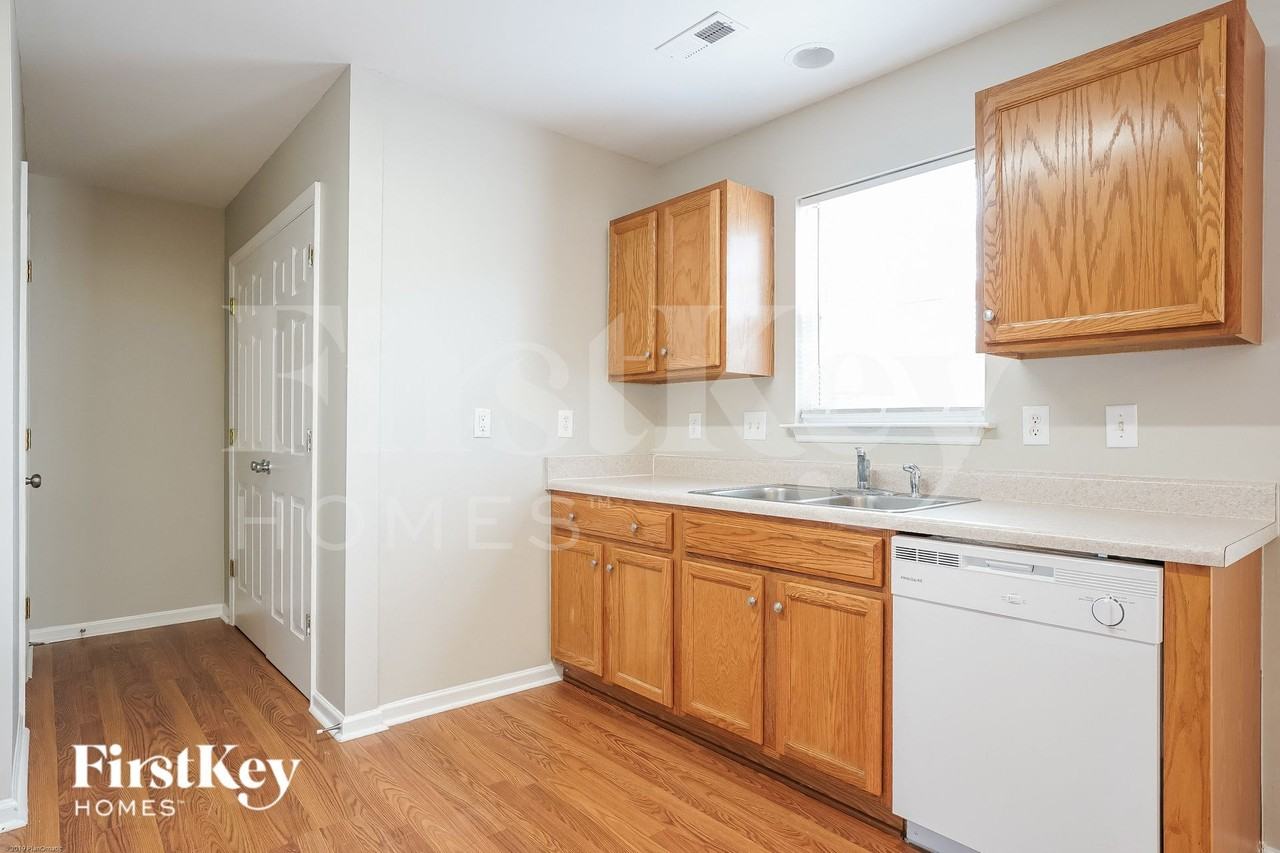 2303 Sidney Porter Dr - Photo 7 of 15