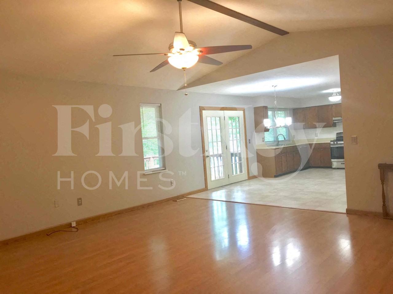 1248 Mendoza Dr - Photo 4 of 27