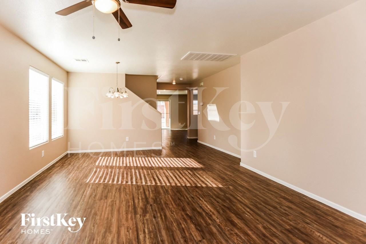 11625 Whipkey St - Photo 2 of 15