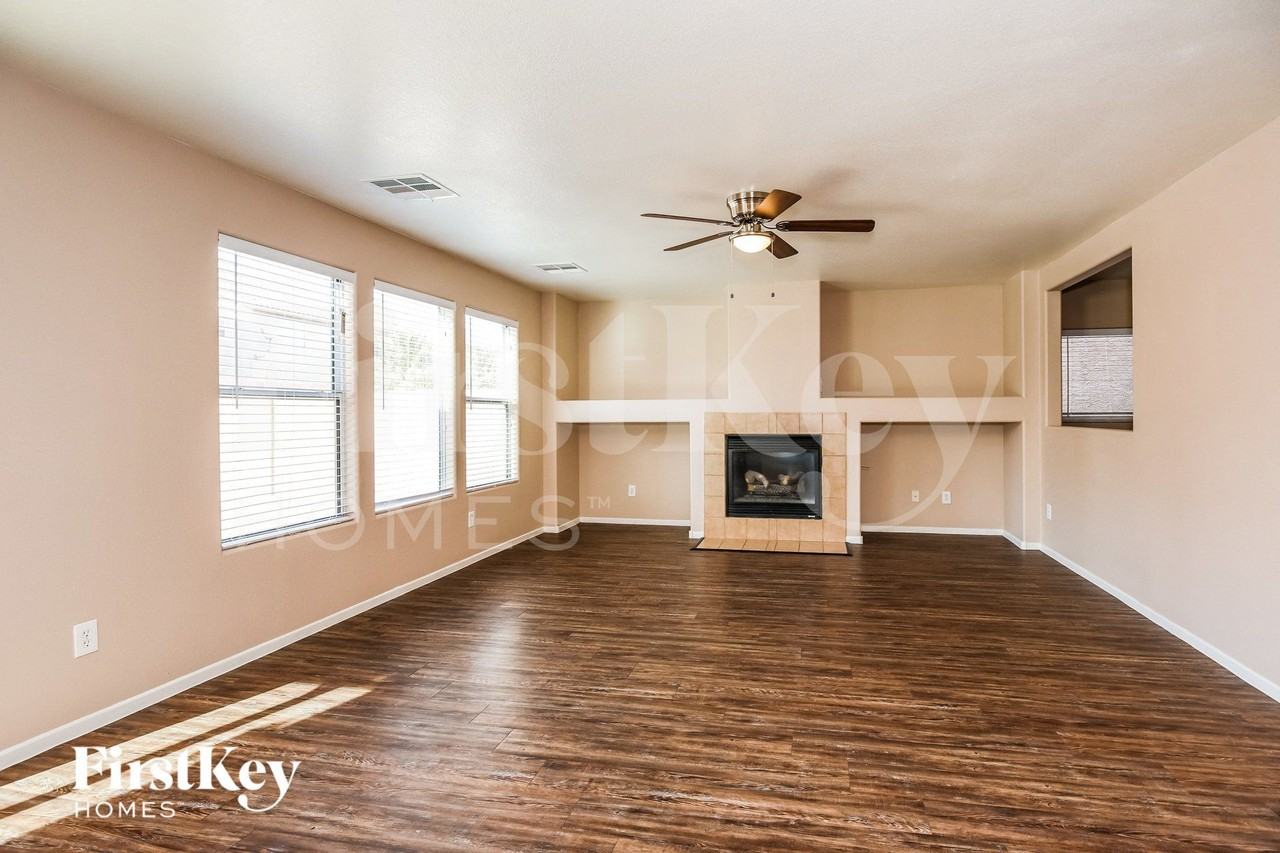 11625 Whipkey St - Photo 5 of 15