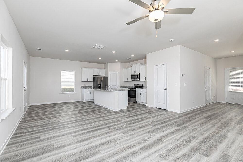 616 Mackenzie Cv - Photo 7 of 16