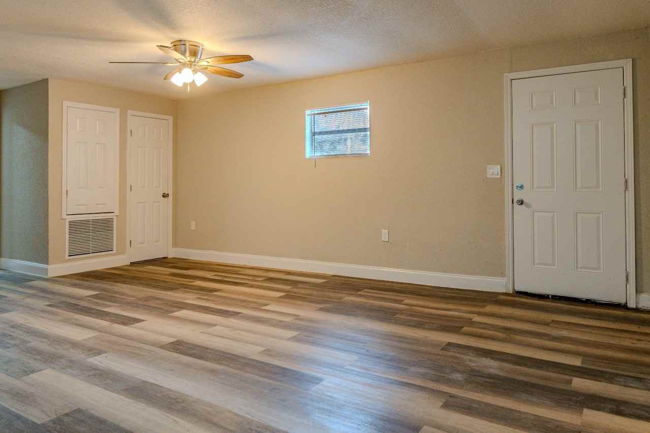 129 W Church St #2 - Photo 4 of 27