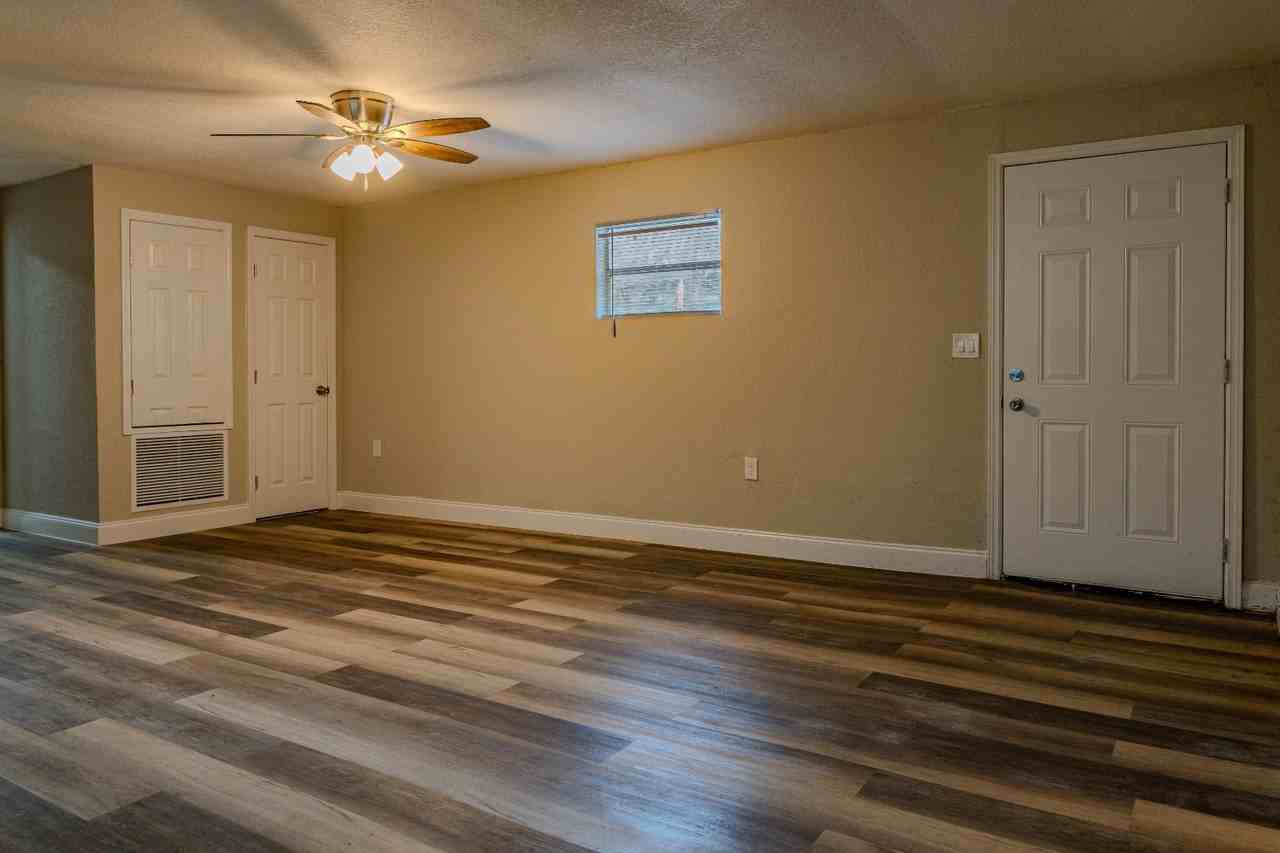 129 W Church St #2 - Photo 6 of 27