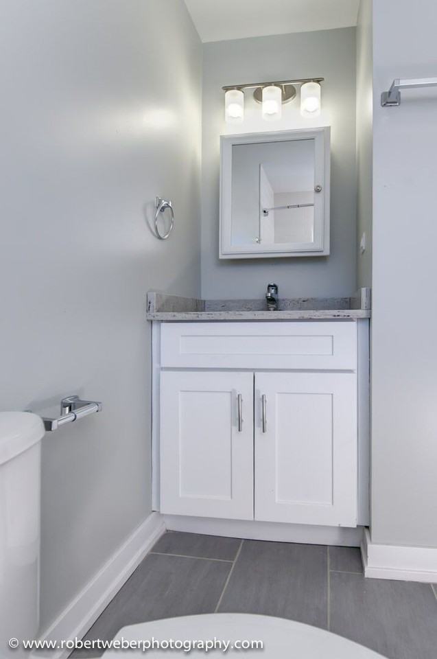 465 Oak St - Photo 6 of 7