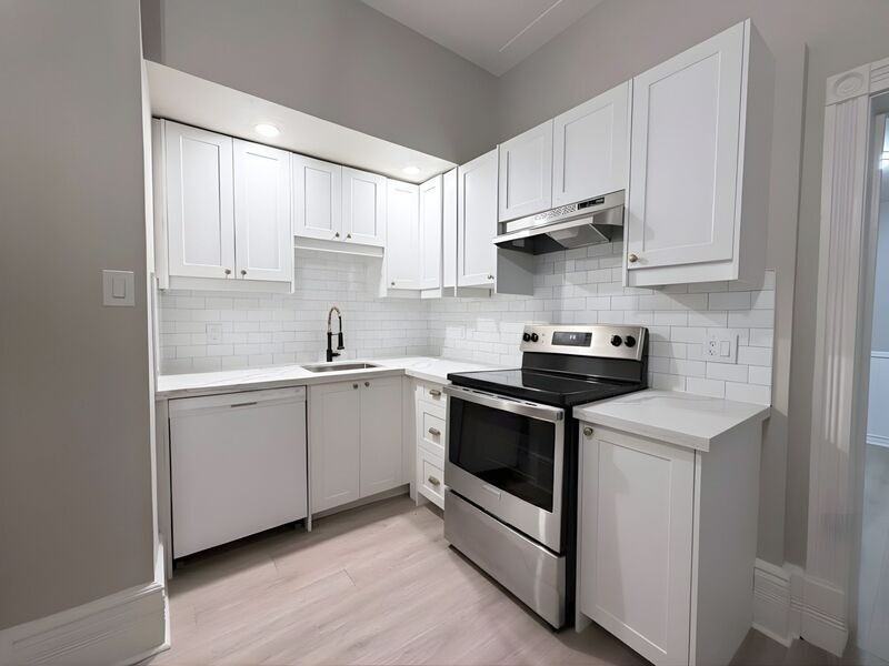 47 Ontario Ave #2 - Photo 2 of 12