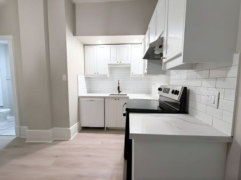 47 Ontario Ave #2 - Photo 4 of 12