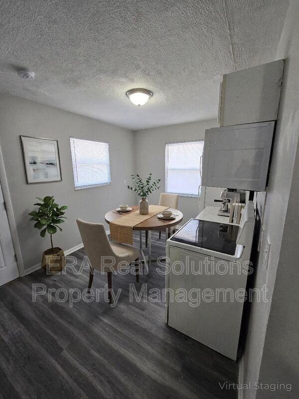 847 Byron Ave - Photo 3 of 18