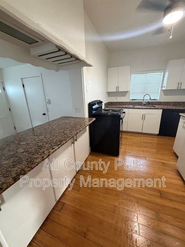 2700 Homer Cir - Photo 7 of 15