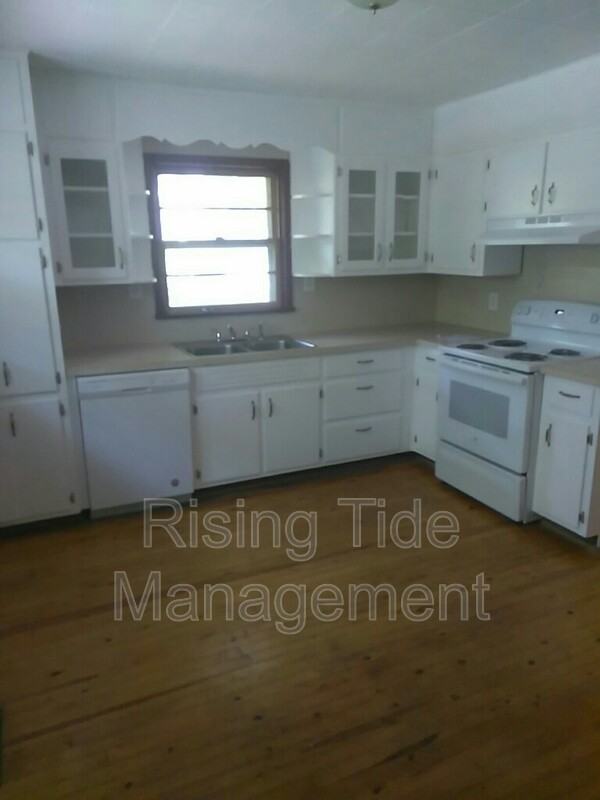 136 Grandview Dr - Photo 5 of 8