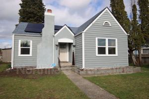 featured image of 1905 4th St