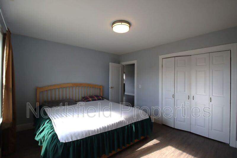 1905 4th St - Photo 3 of 22