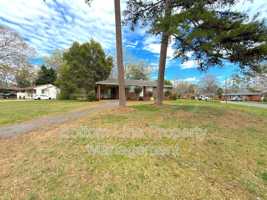 featured image of 5530 Radford Ave