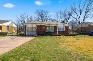 featured image of 2242 S Ridgewood Dr