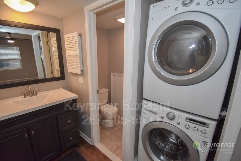 156 Berwick Pl #22G - Photo 7 of 11