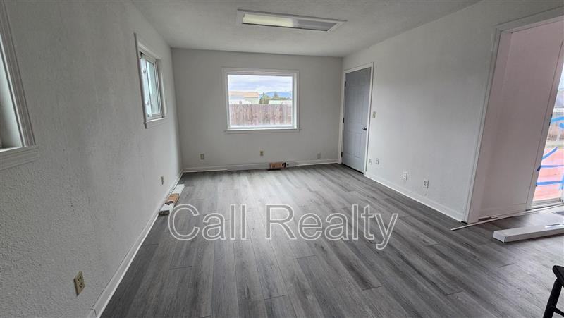 224 N Conklin Rd - Photo 7 of 22