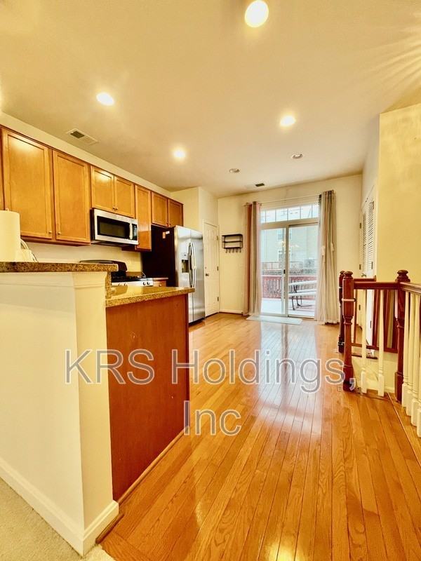 15706 John Diskin Cir #138 - Photo 4 of 24