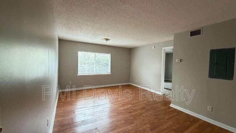 1845 Lindberg Dr #19 - Photo 2 of 21