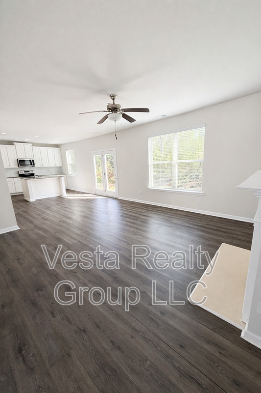 214 Patriots Way - Photo 4 of 20