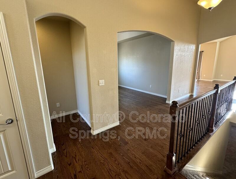 7768 Forest Valley Loop - Photo 5 of 39