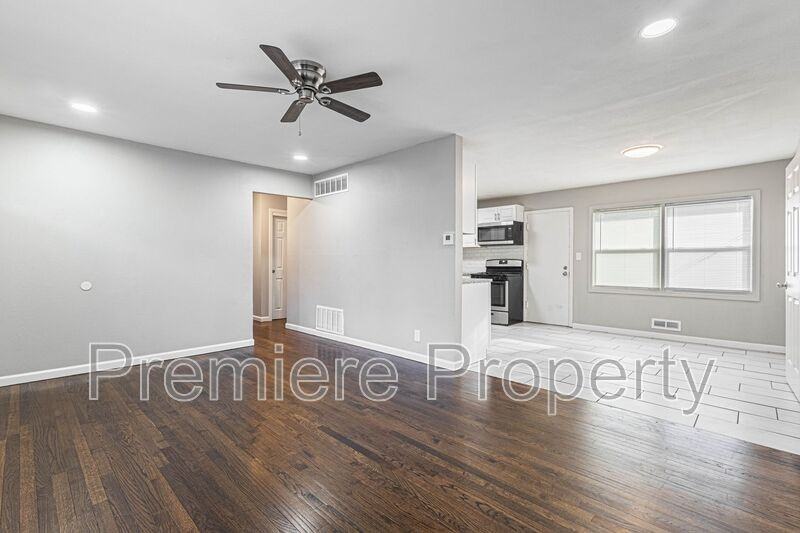 11347 Sycamore Ter - Photo 4 of 17