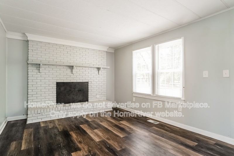 1067 Morphus Bridge Rd - Photo 3 of 24