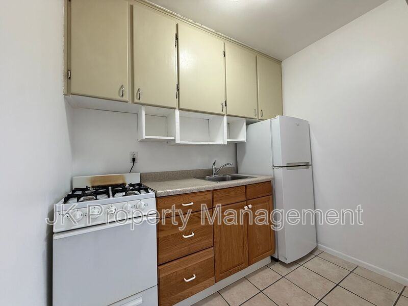 1500 Smelter Ave Ne #7 - Photo 5 of 12