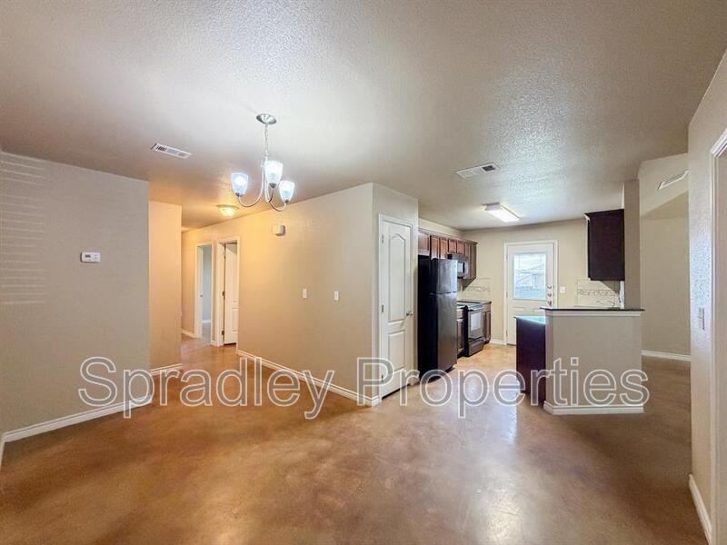 757B E Ridge Blvd - Photo 6 of 16